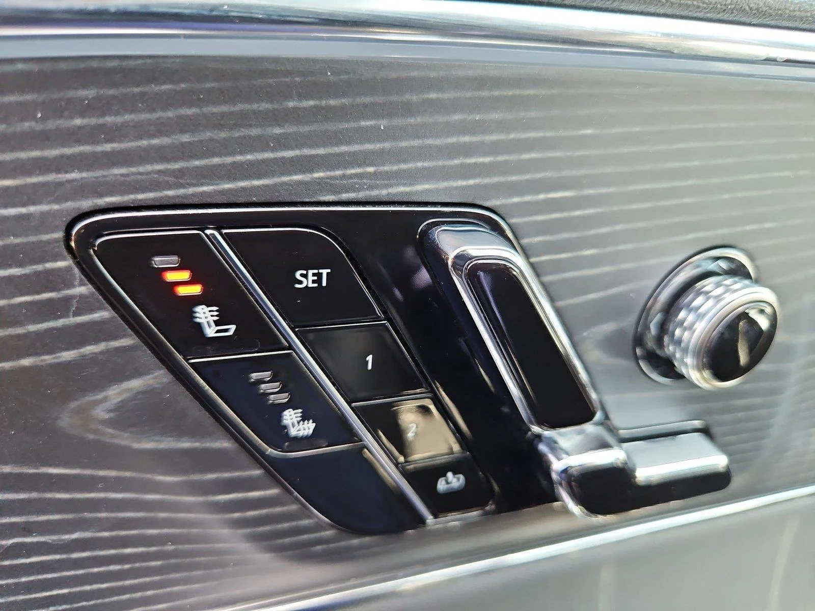 Certified Used 2024 Argent Silver Metallic Cadillac Sport image 26