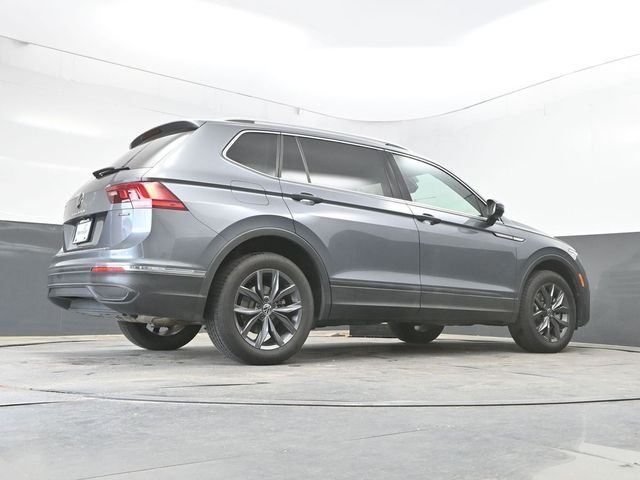 Used 2023 Gray Volkswagen 2.0T SE image 34