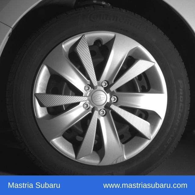 Used 2023 Crystal White Pearl Subaru Base image 31
