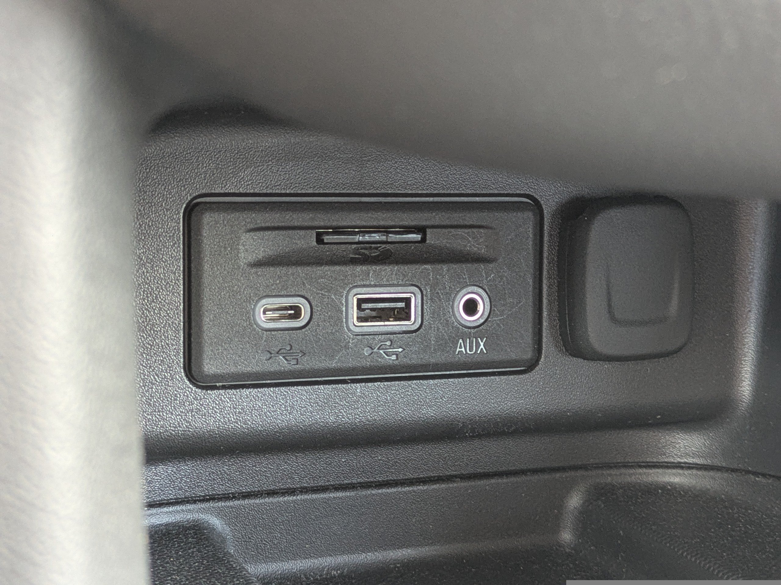 2023 Chevrolet Equinox Premier - Photo 25