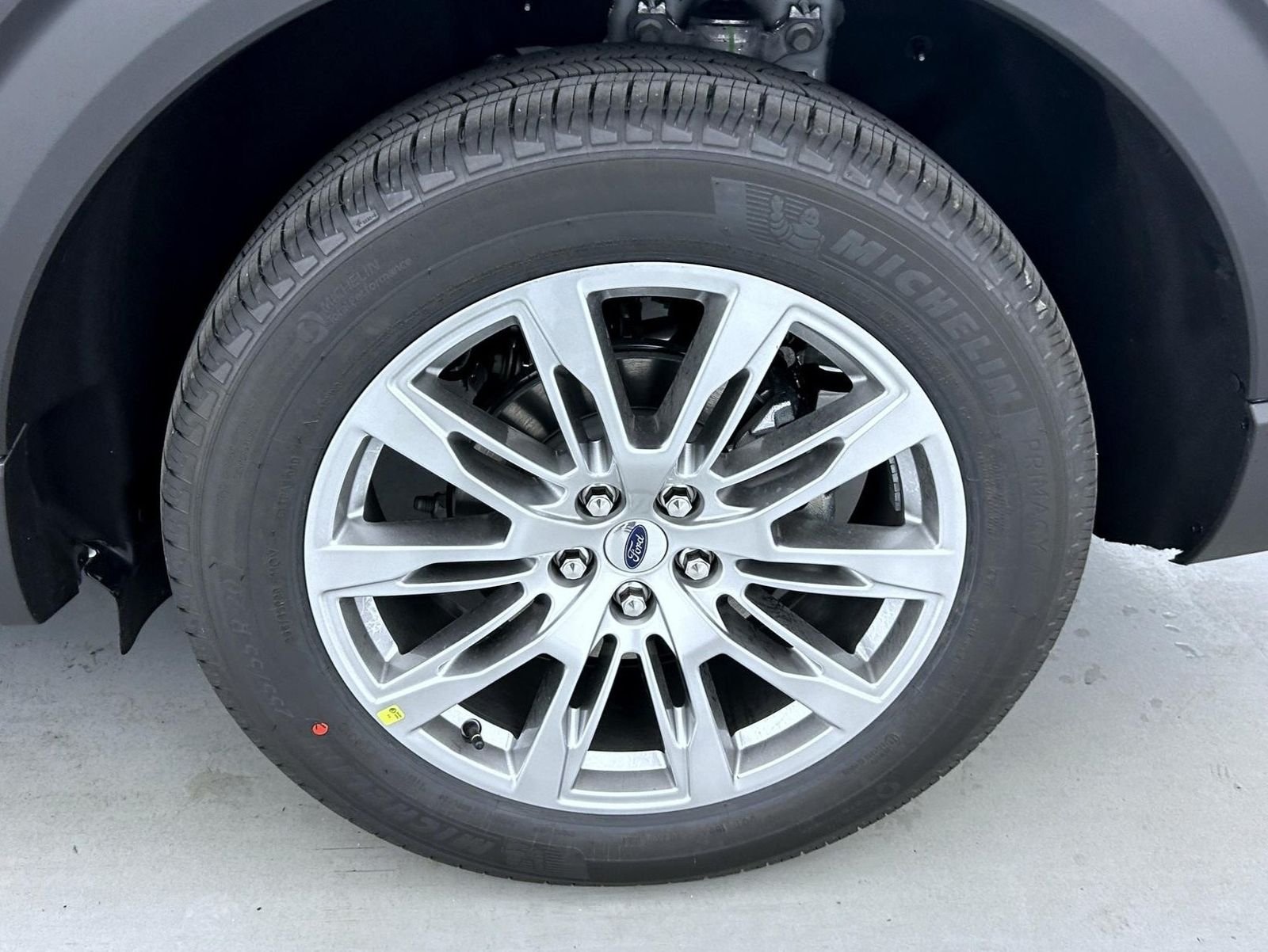 New 2026 Star White Metallic Tri-Coat Ford Active image 25