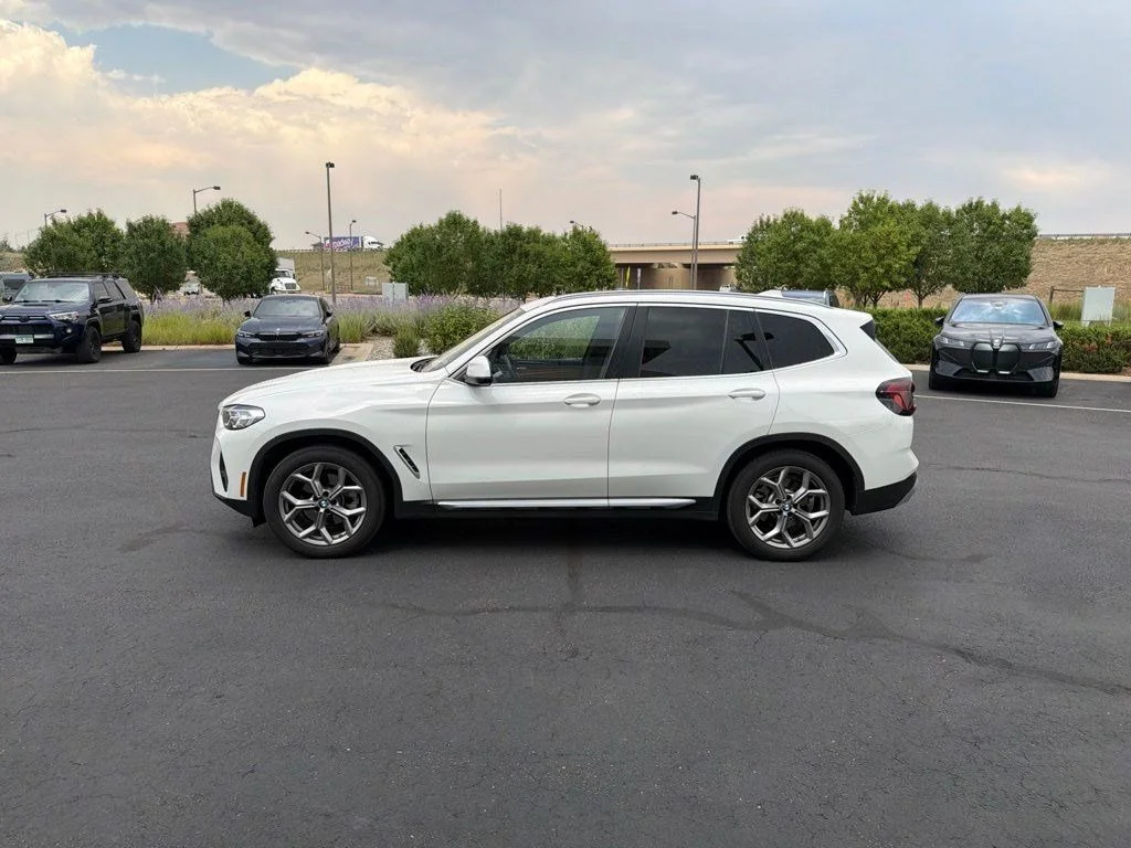 Used 2023 Alpine White BMW xDrive30i image 2