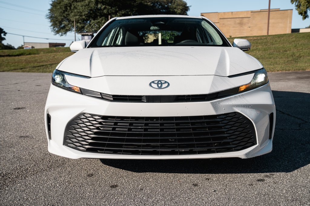 Certified Used 2025 Ice Toyota LE image 2