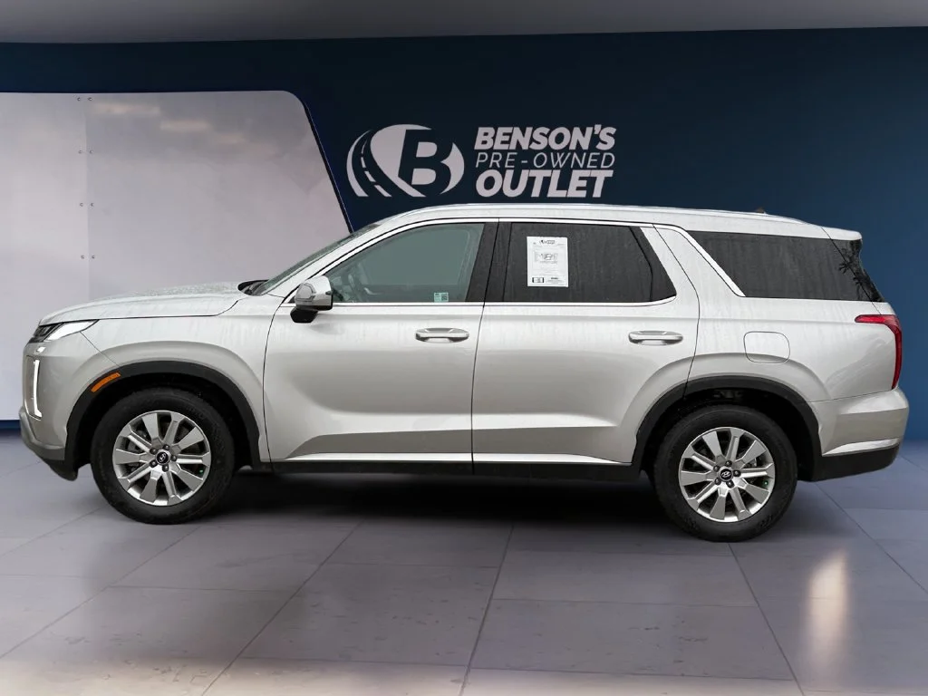 Used 2025 Silver Hyundai SEL image 2