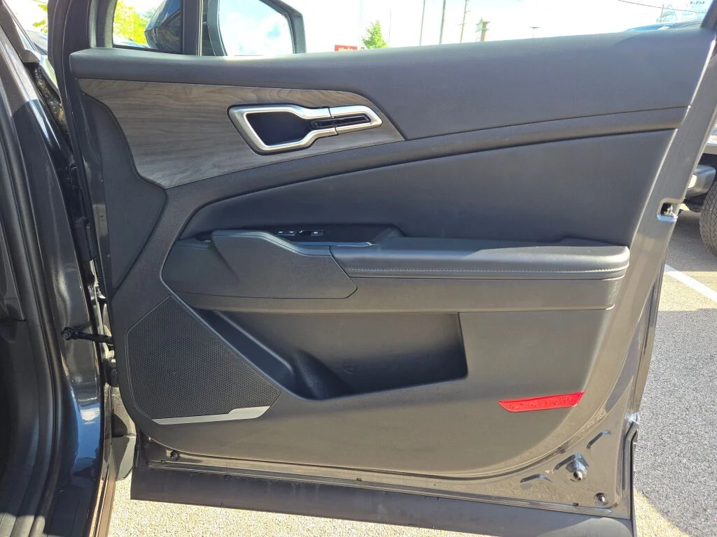 Used 2024 Gray Kia X-Line image 8