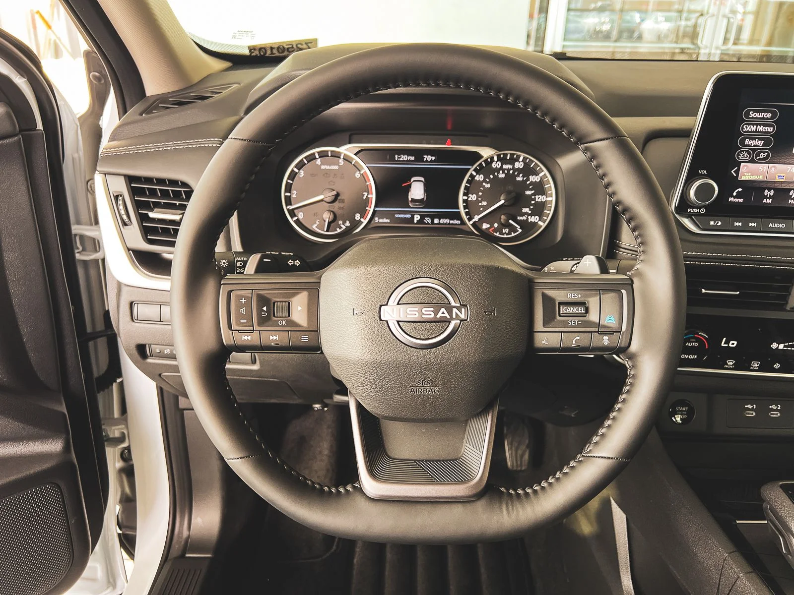 2026 Nissan Rogue Dark Armor - Photo 18