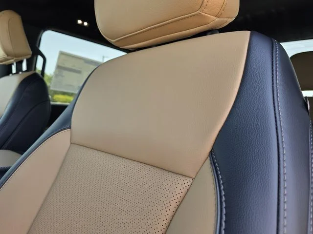 New 2026 Glacier Gray Metallic Tri-Coat Ford F-250® Lariat® image 15