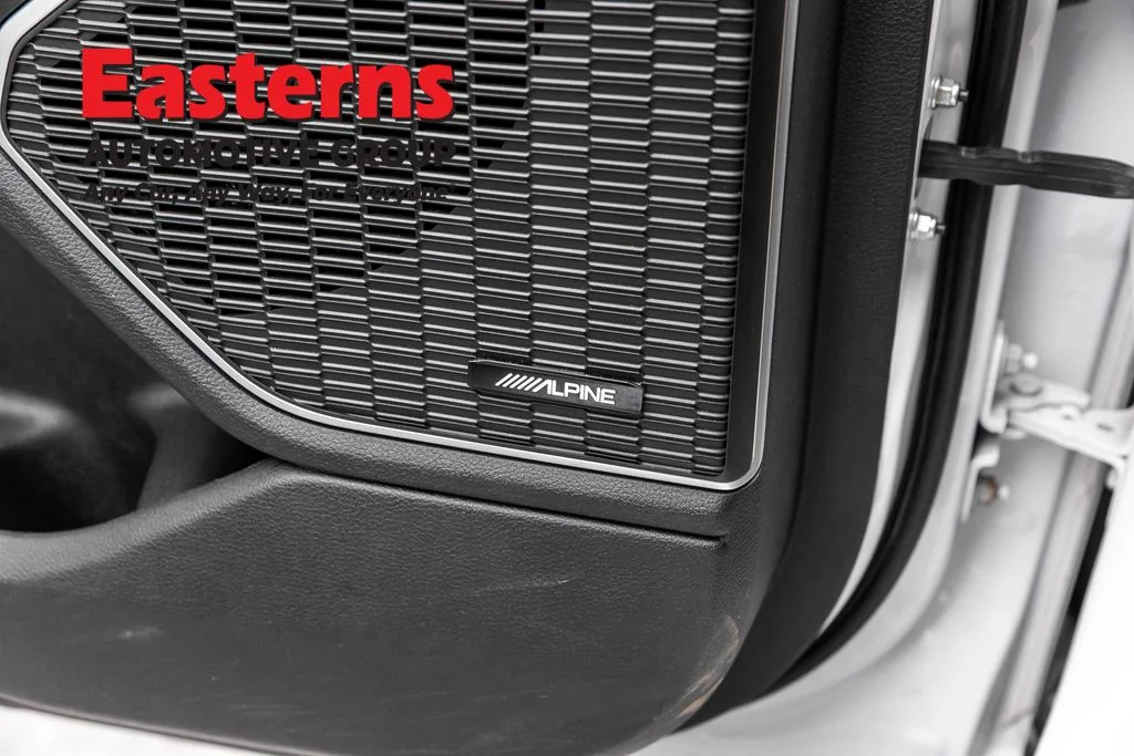 Used 2022 White Jeep 4xe image 23