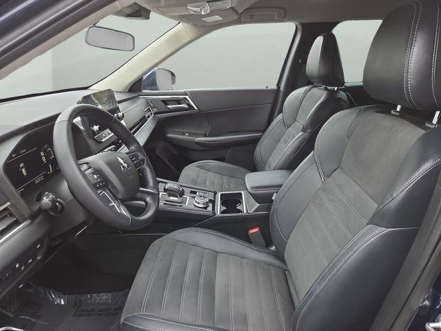 2023 Mitsubishi Outlander Plug-In Hybrid SE - Photo 31