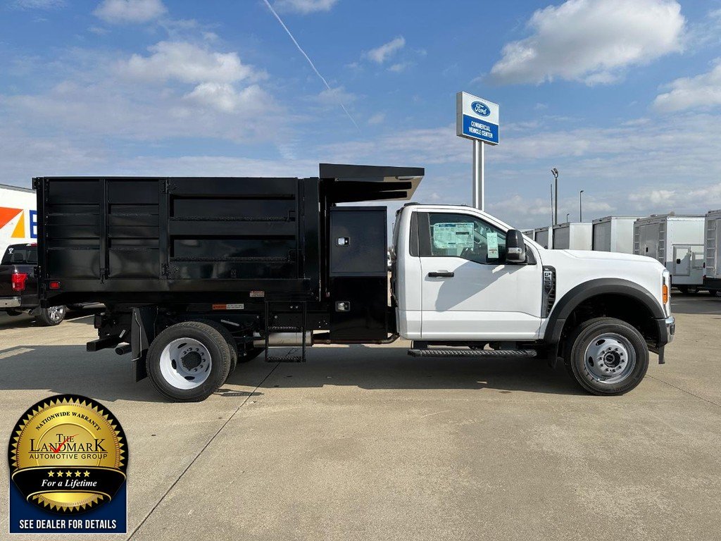 Used 2023 Oxford White Ford XL 4WD Reg Cab 169" WB 84" CA image 2
