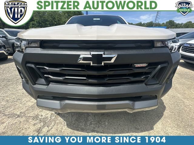 New 2026 White Sands Chevrolet Trail Boss image 32