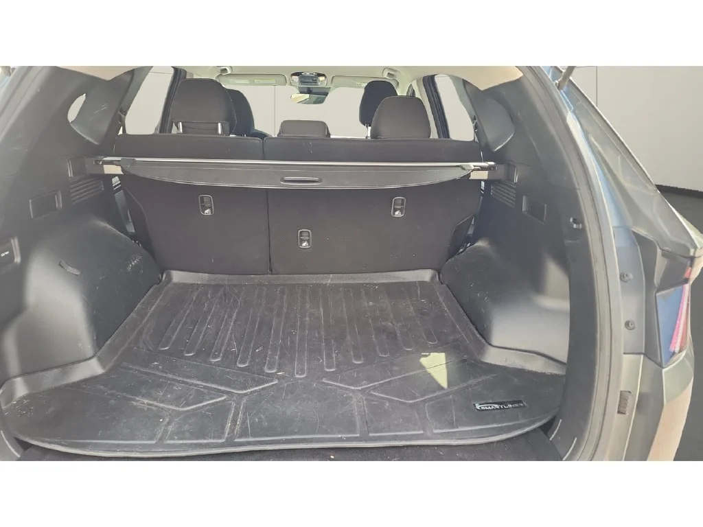 Used 2022 Gray Hyundai SEL image 12