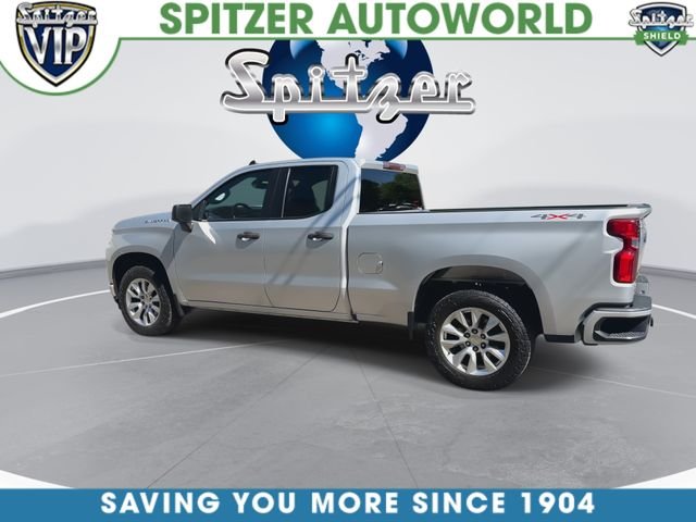 Used 2021 Silver Chevrolet Custom image 7