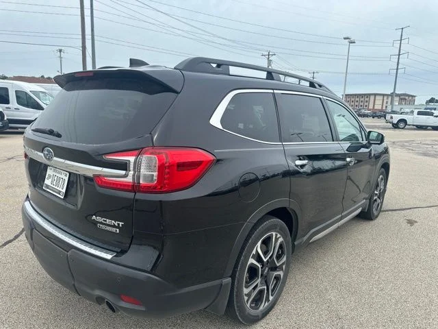 Used 2023 Crystal Black Silica Subaru Touring image 4