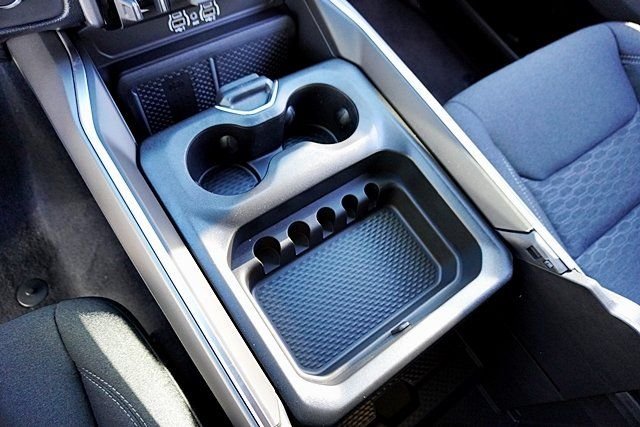 New 2026 Granite Crystal Metallic Clear-Coat Exterior Paint RAM Big Horn Sport Appearance Edition image 38