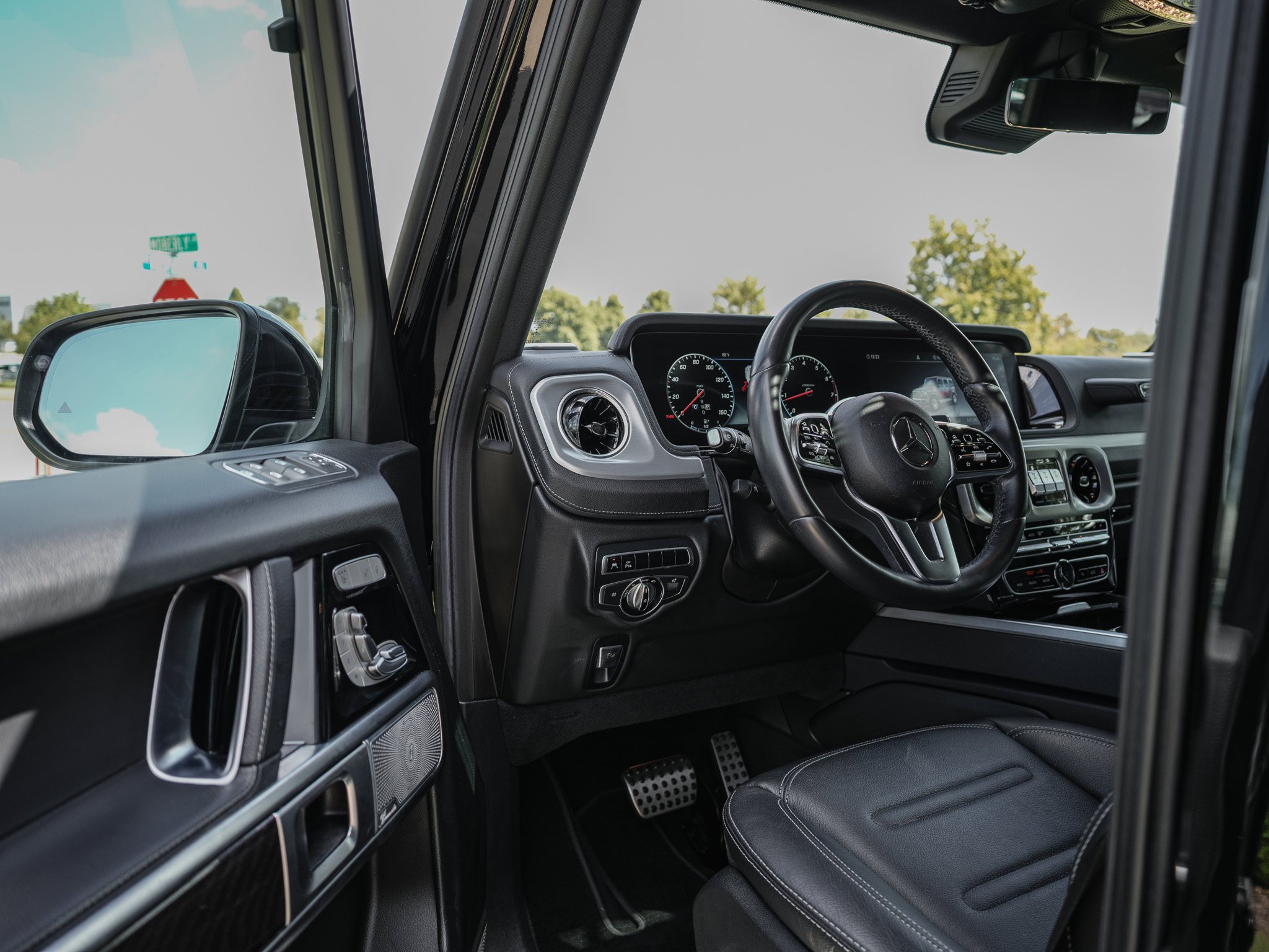 Certified Used 2022 Black Mercedes-Benz G 550 image 15