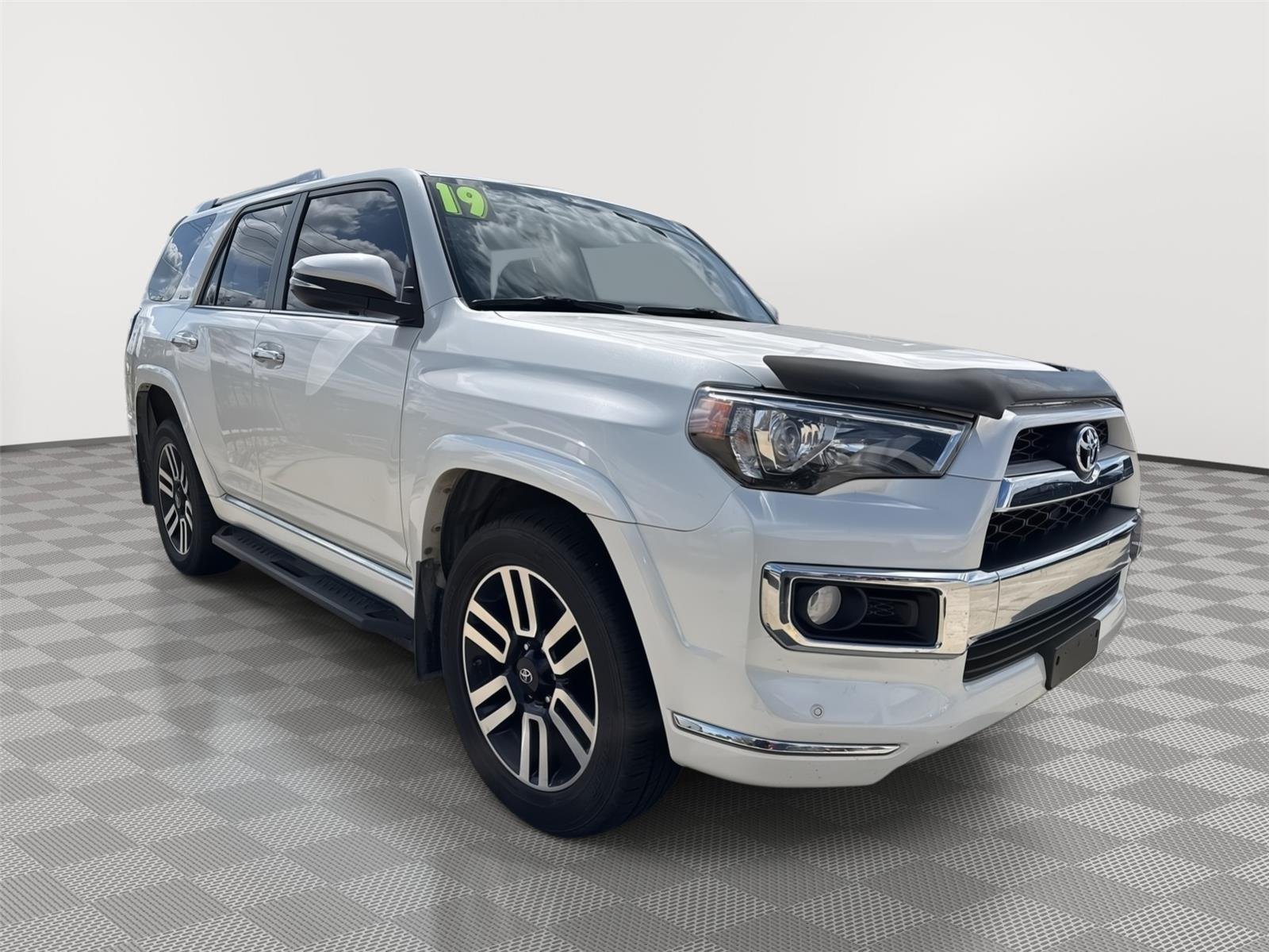 Certified Used 2019 Blizzard Pearl Toyota Limited image 9