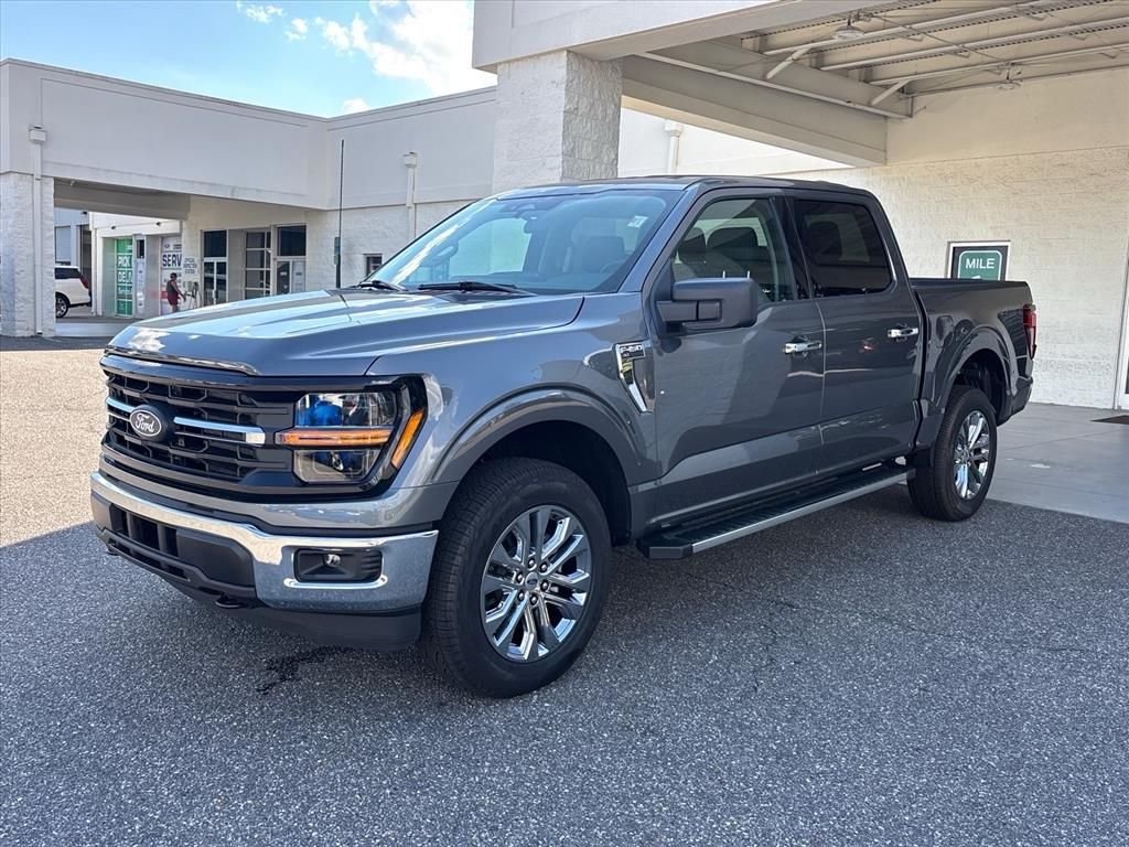 New 2026 Carbonized Gray Metallic Ford XLT image 23
