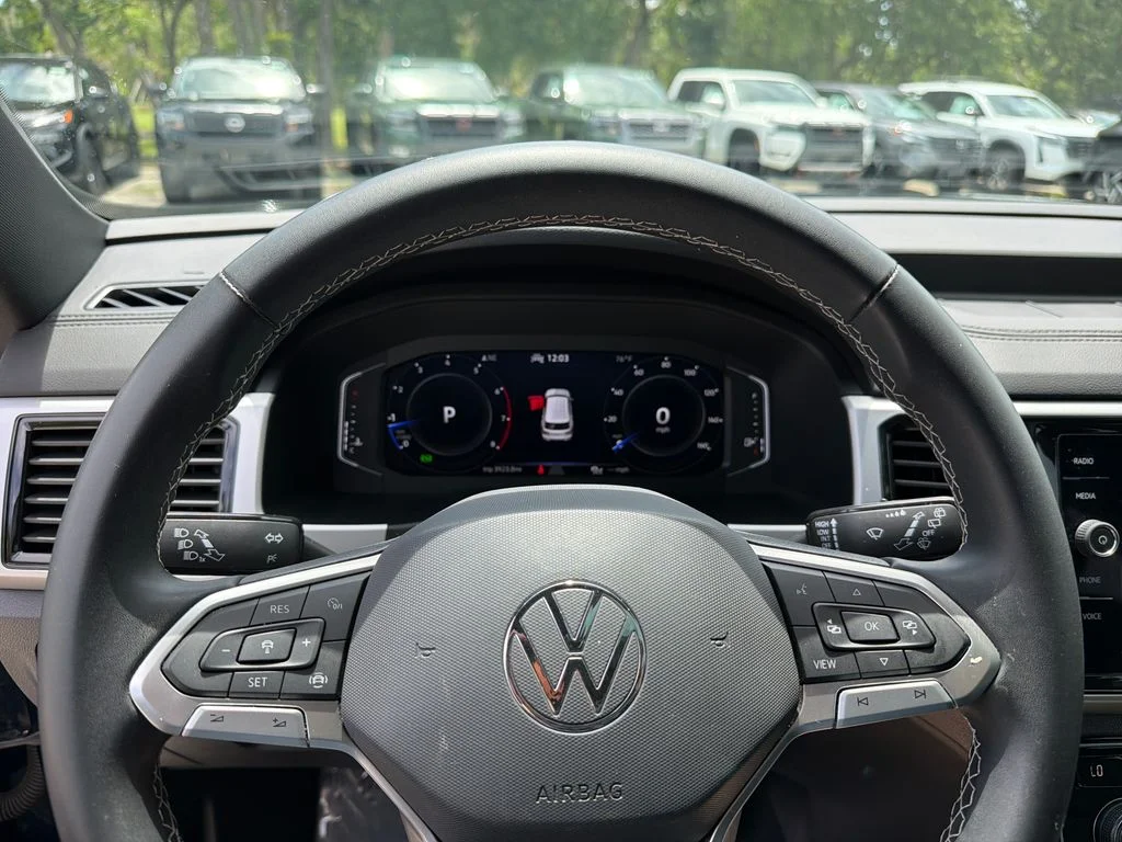 Used 2022  Volkswagen 2.0T SE w/Technology image 20