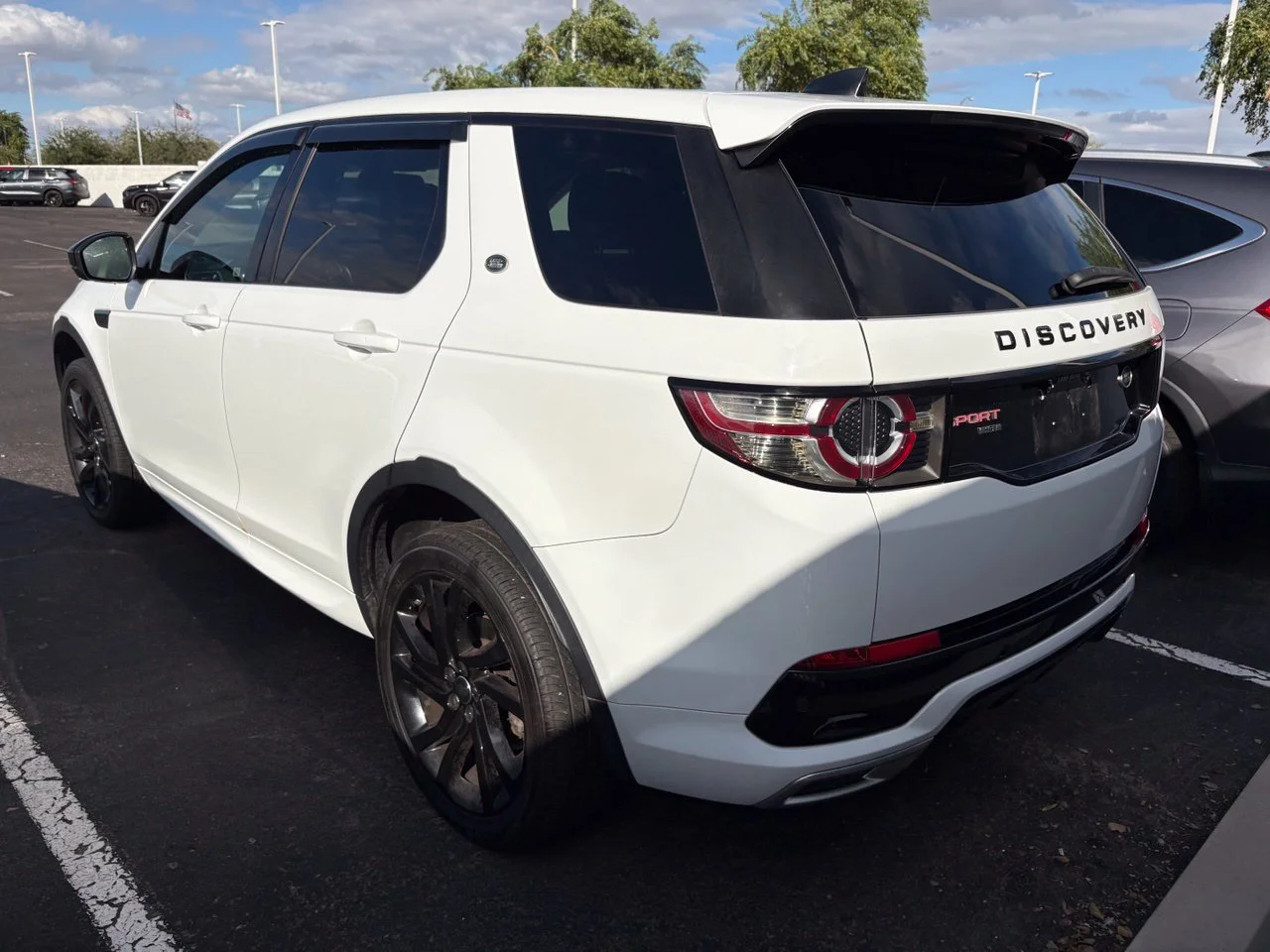 Used 2018 Fuji White Land Rover HSE image 7