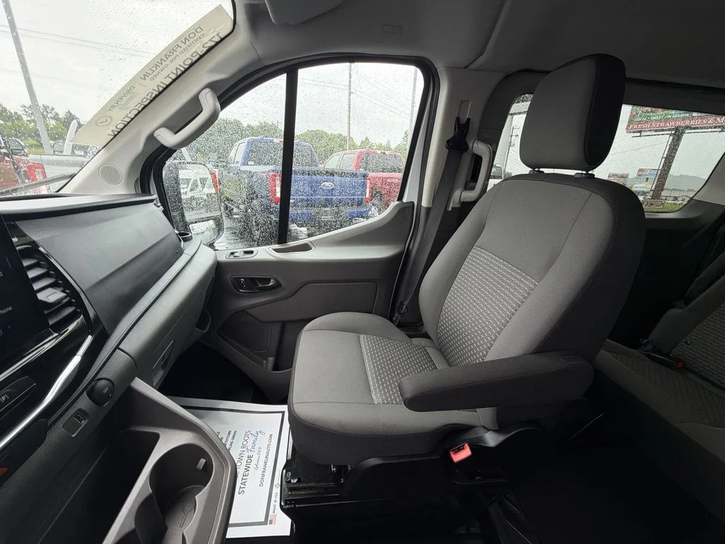 Used 2024 White Ford XLT image 11