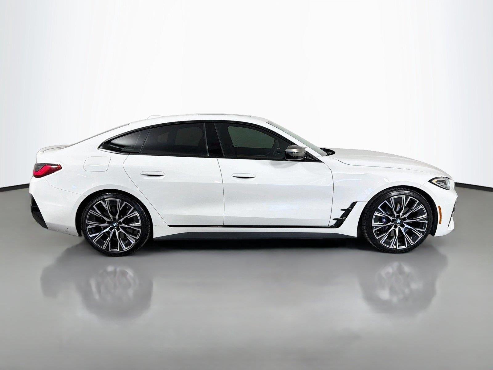 Certified Used 2024 Alpine White BMW M440i image 4