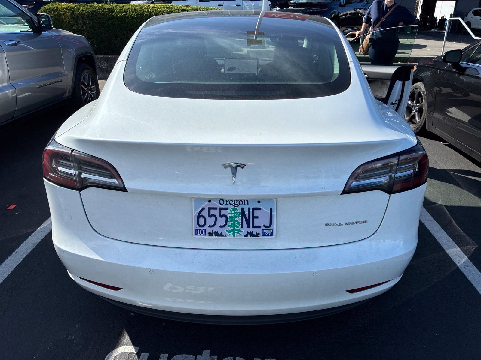Used 2021  Tesla Long Range image 8