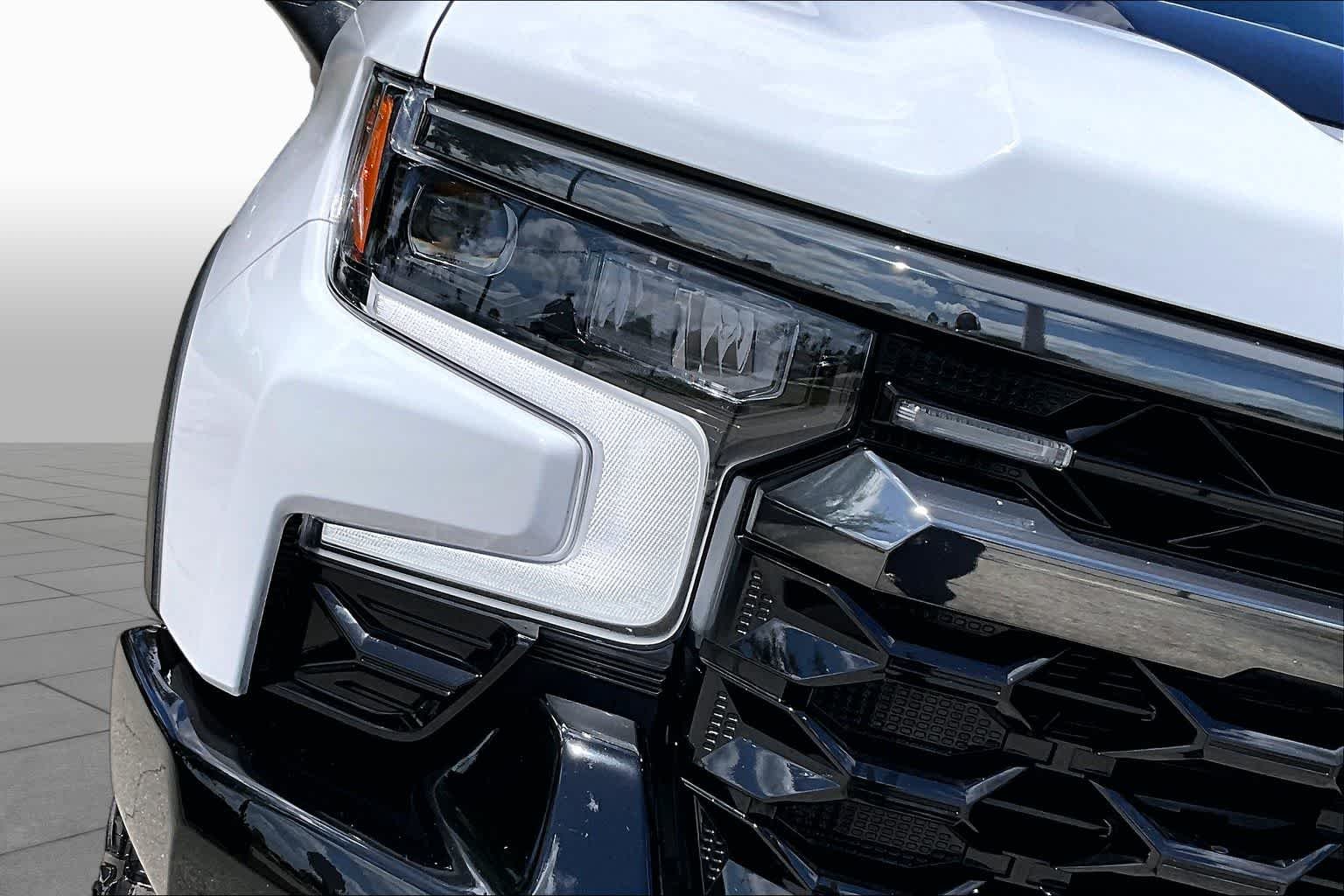 Used 2026 Summit White Chevrolet ZR2 image 28