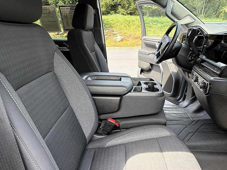 Used 2023 Sterling Gray Metallic Chevrolet LT image 19