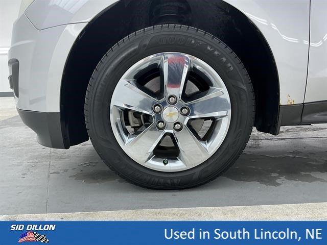 Used 2015 Silver Ice Metallic Chevrolet LT image 15