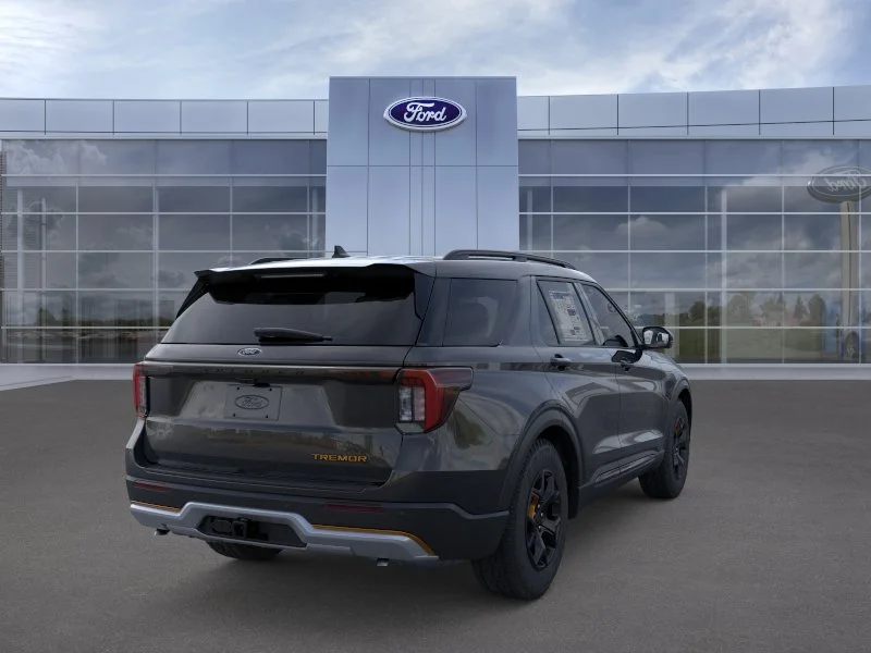 2026 Ford Explorer Tremor - Photo 8