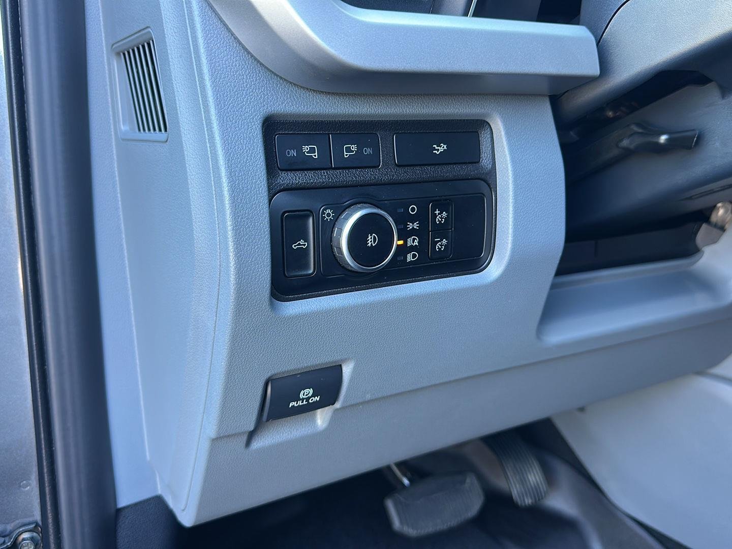 Certified Used 2024 Carbonized Gray Ford XLT image 13