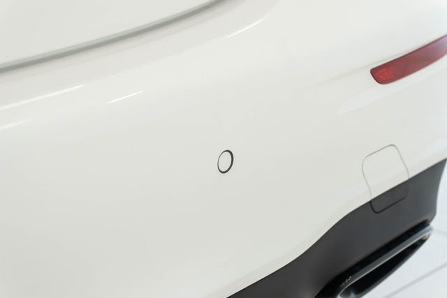 Used 2022 White Mercedes-Benz E 450 image 33
