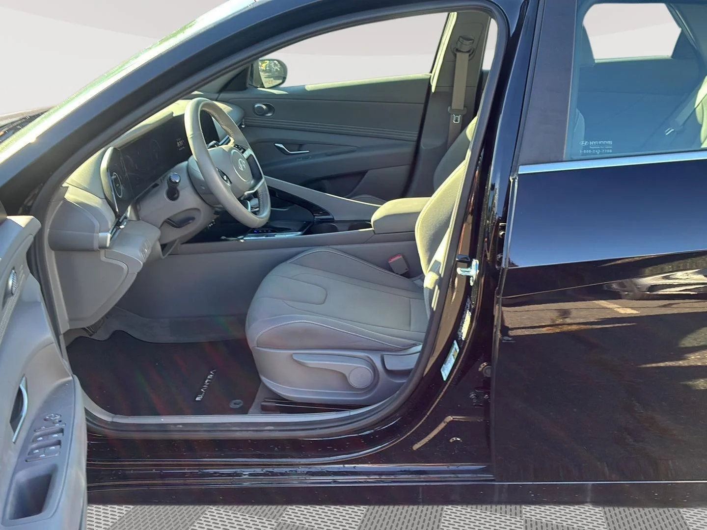 Certified Used 2025 Abyss Black Hyundai SEL Convenience image 25
