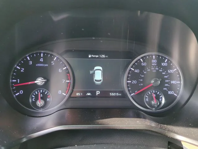 Used 2020 White Kia SX image 37