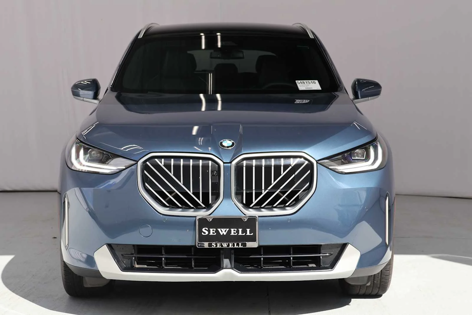 Certified Used 2025 Arctic Race Blue metallic BMW 30 xDrive image 2