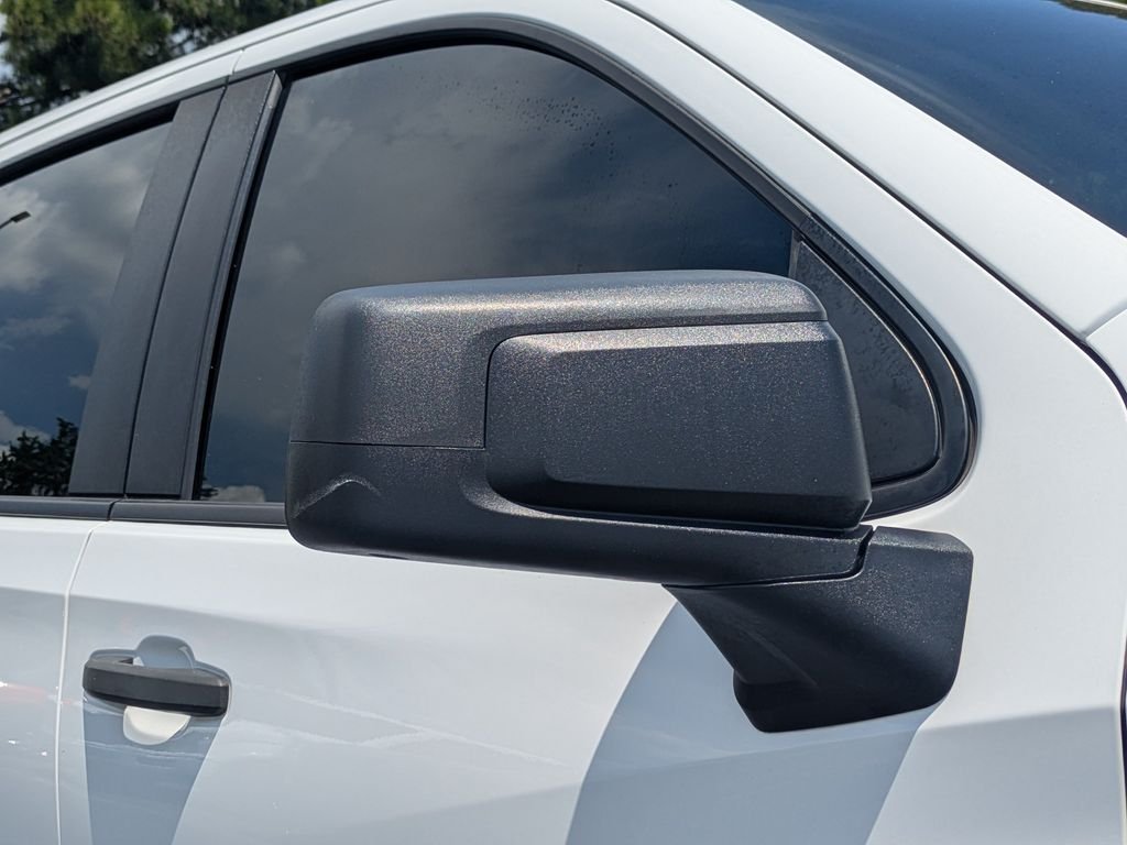 Used 2023 White Chevrolet Custom image 12