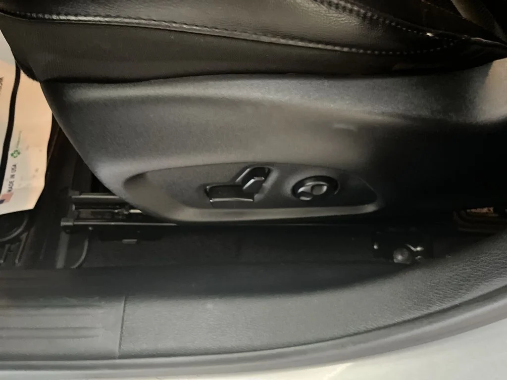 Used 2021 Silver Jeep Limited image 16