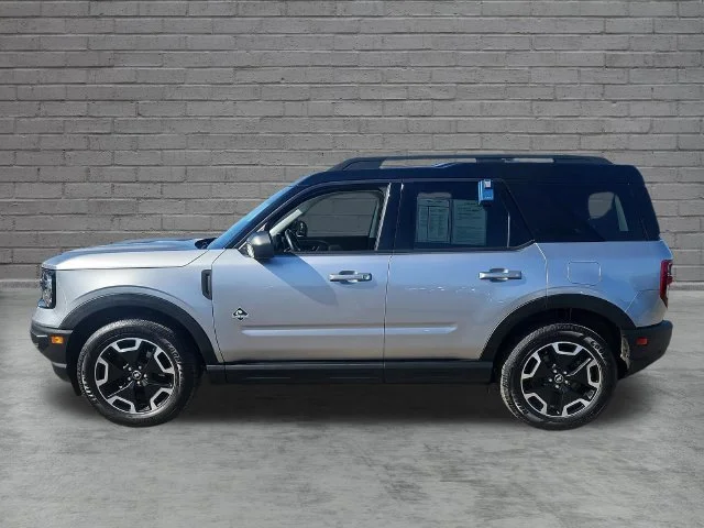 Used 2021 Silver Ford Outer Banks image 2