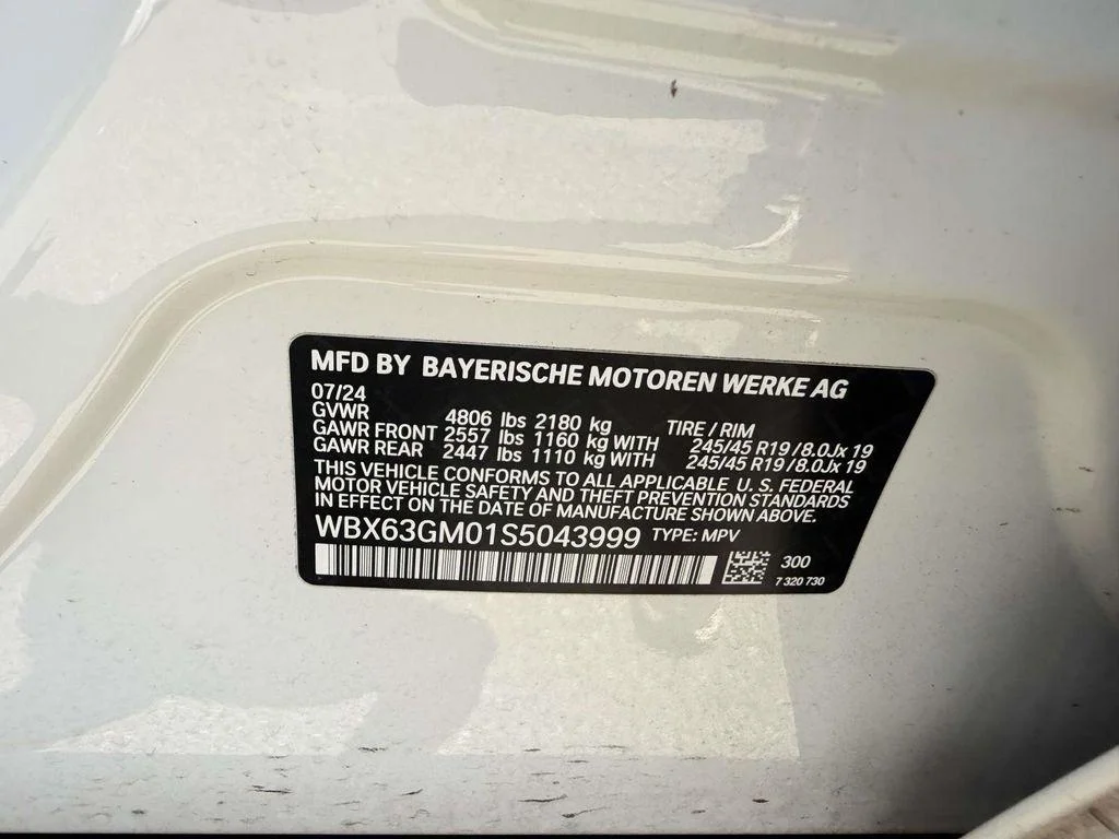 Used 2025 Alpine White BMW xDrive28i image 25