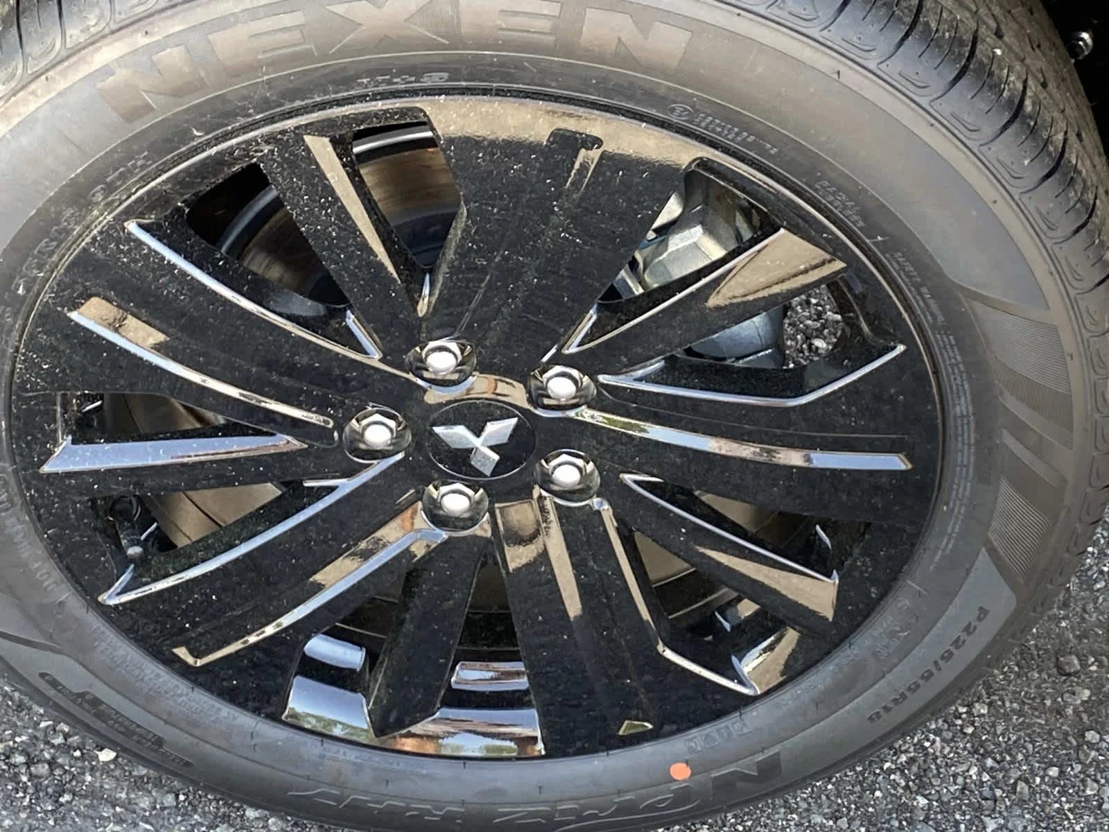 New 2026 Mercury Gray Metallic Mitsubishi LE image 6