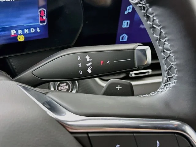 New 2027 Summit White Chevrolet LT image 18