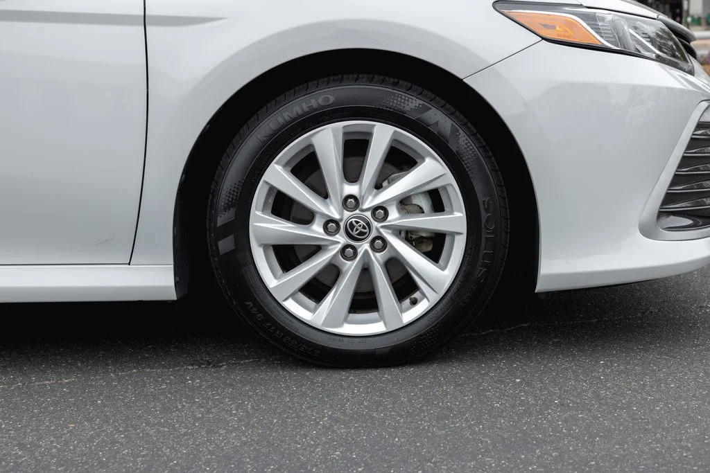 Certified Used 2022 Ice Edge Toyota LE image 4