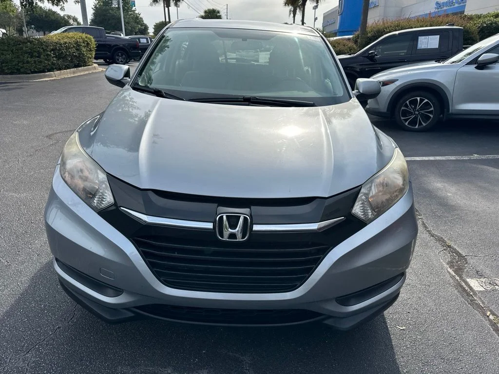 Certified Used 2018 Silver Metallic Honda LX image 8
