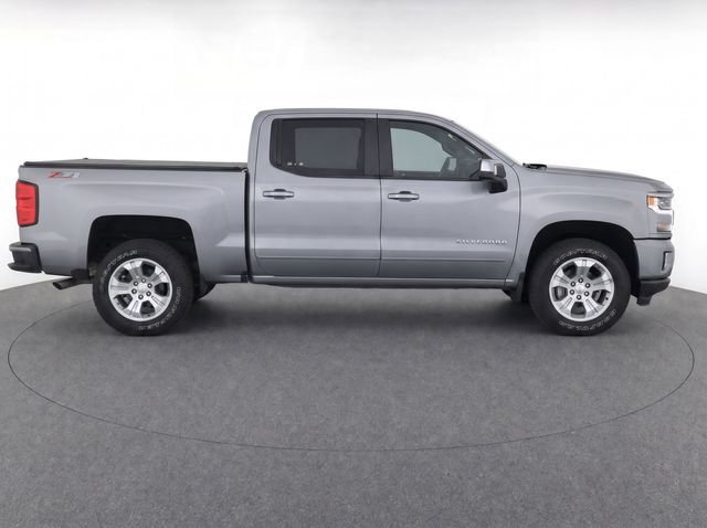 Used 2017 Gray Chevrolet LT image 8