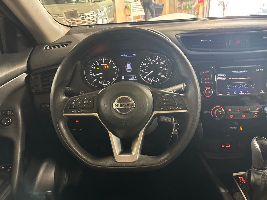 Used 2020 Gray Nissan S image 11