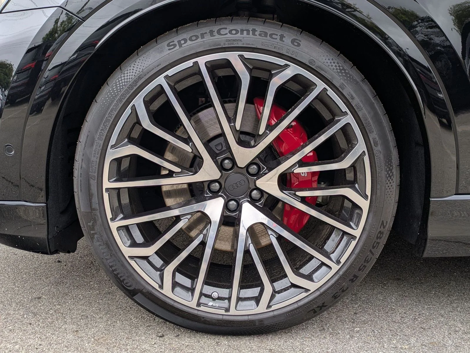 New 2026 Black Audi 4.0T Premium Plus image 13