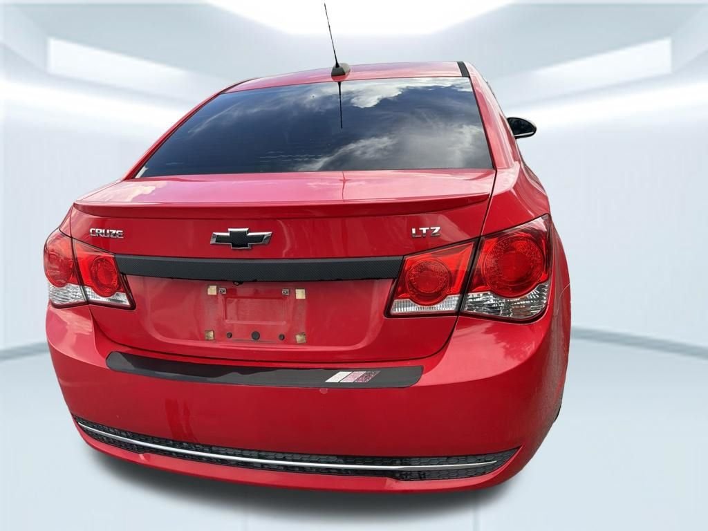 Used 2015 Red Chevrolet LTZ image 18