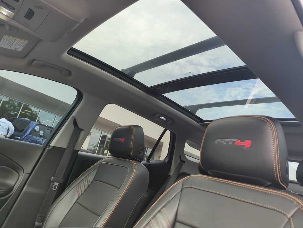 Used 2022 Desert Sand Metallic GMC AT4 image 27