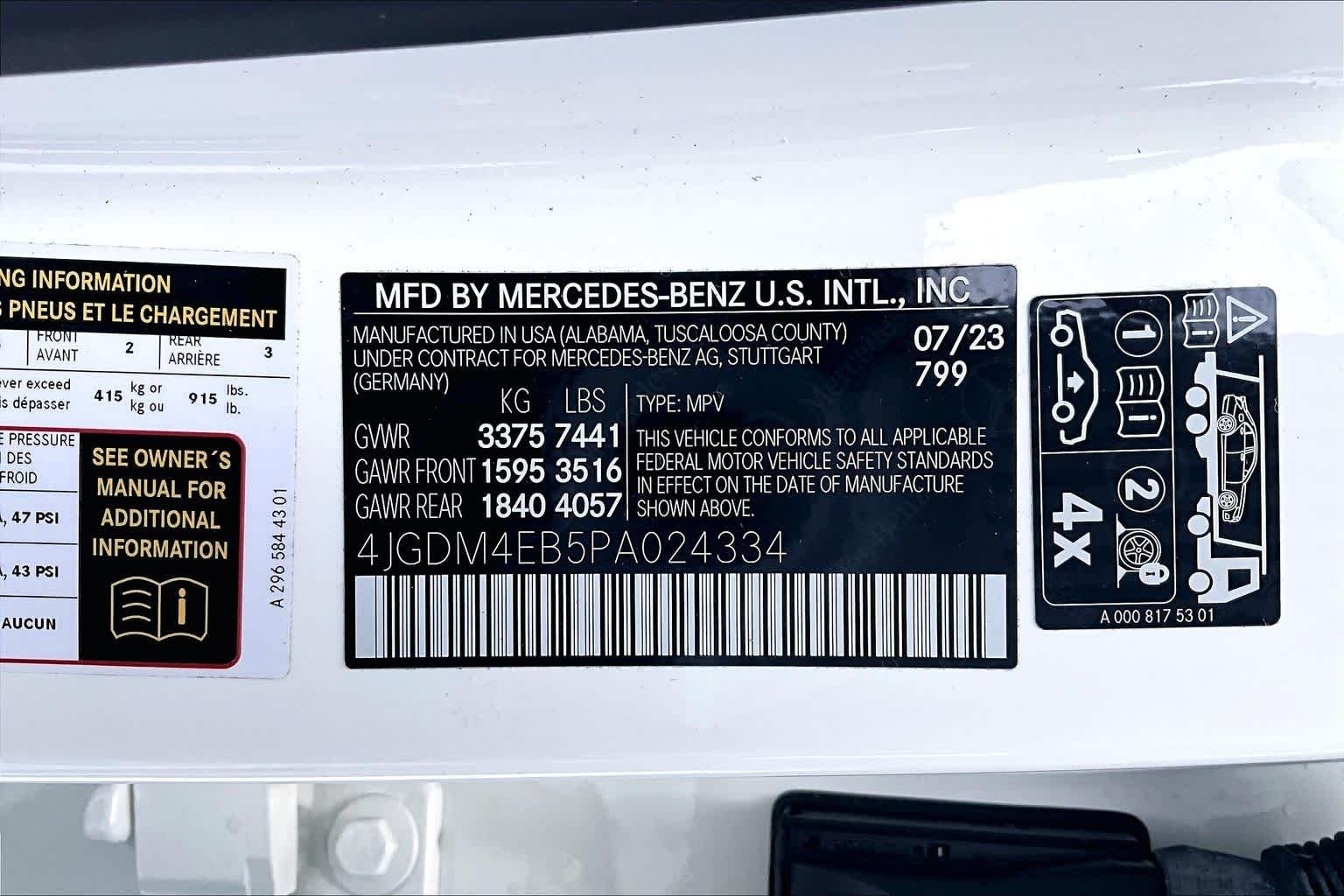 Certified Used 2023 MANUFAKTUR Diamond White Mercedes-Benz EQS 580 image 31